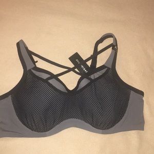 Torrid active underwire sports bra